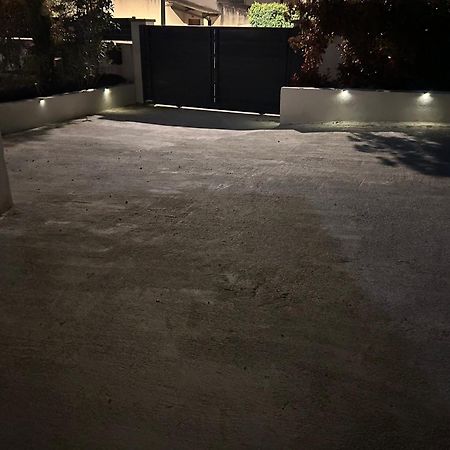 Maison, Jardin, Piscine Parking Pres D'Aix Centre ヴネル エクステリア 写真