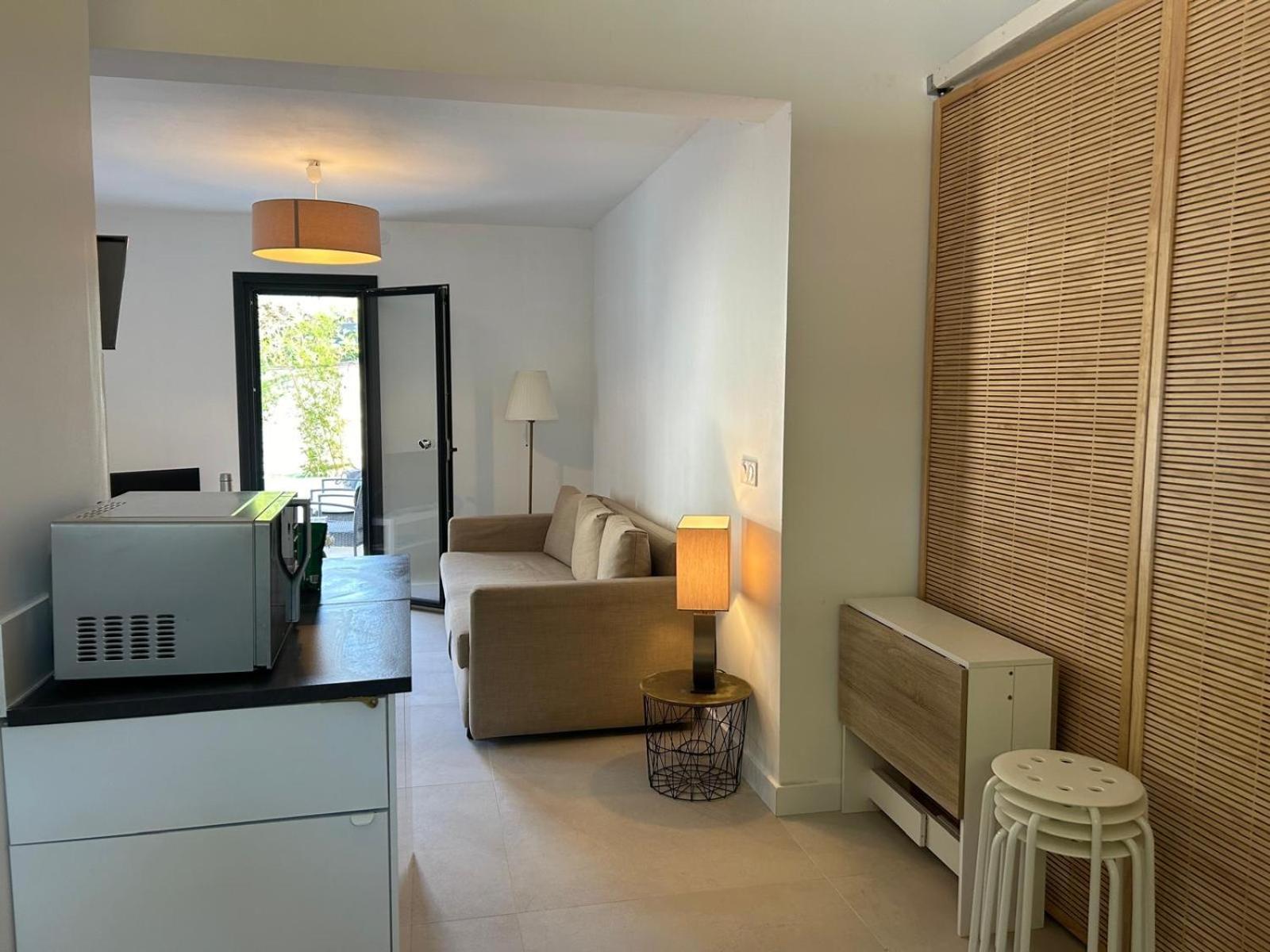 Maison, Jardin, Piscine Parking Pres D'Aix Centre ヴネル エクステリア 写真